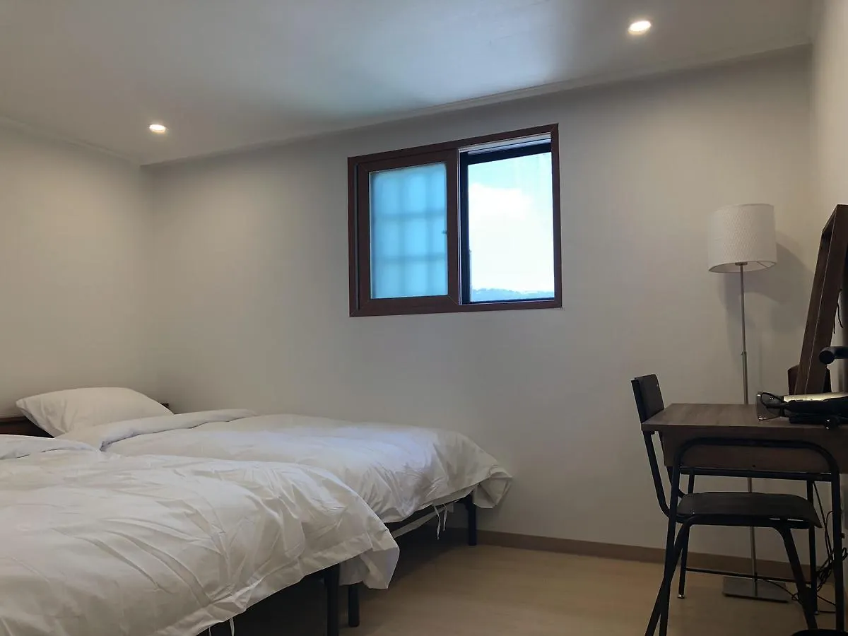 Ultari Hostel Jongno Сеул 0*,  Южная Корея